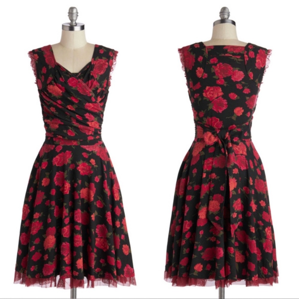 Effie’s Heart Spanish Roses Elizabeth Dress
